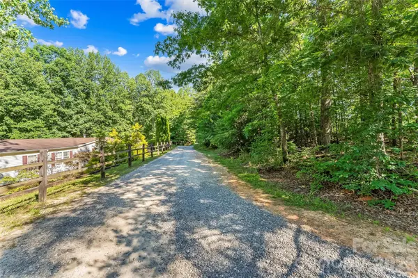 2229 Old Highway 10 HWY, Nebo, NC 28761