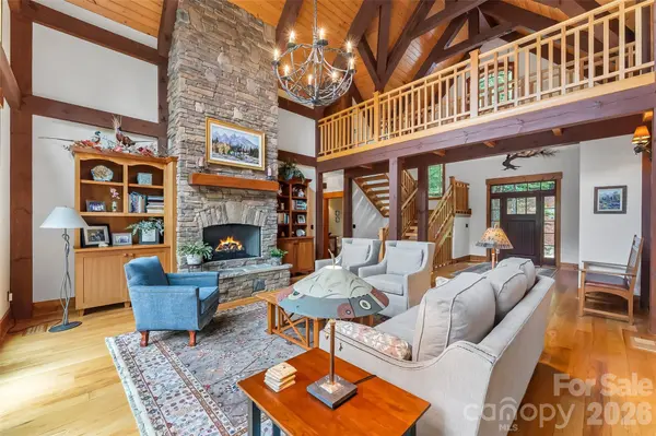 1814 Yellow Fork TRL E, Nebo, NC 28761