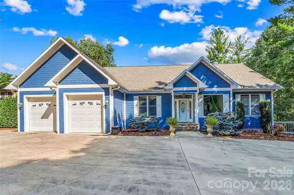 705 Waters Edge DR, Nebo, NC 28761
