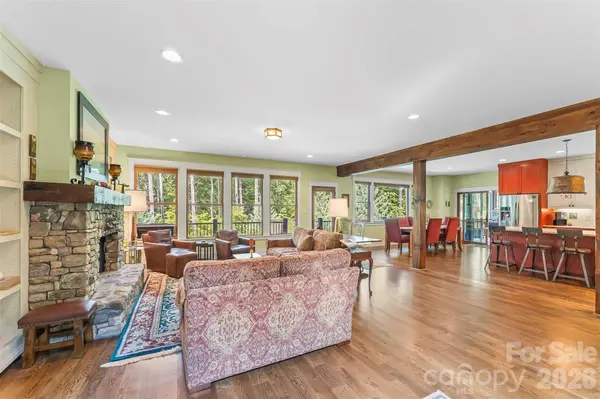 3201 Donahue DR, Nebo, NC 28761