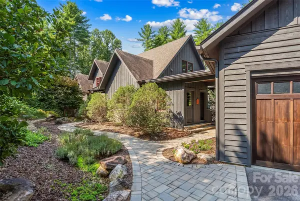 3201 Donahue DR, Nebo, NC 28761