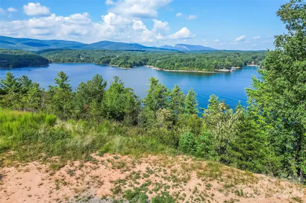 84 Peninsula DR #3, Marion, NC 28752