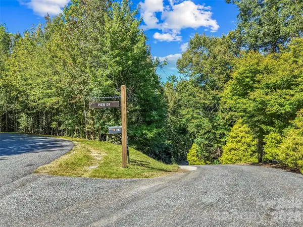 21 Pier DR #78, Nebo, NC 28761