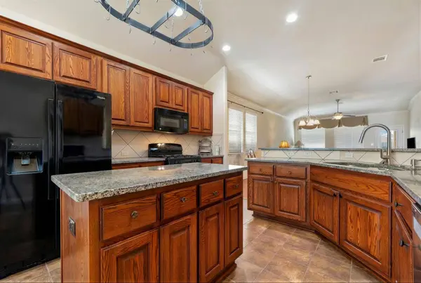 2716 Granite Hill DR, Leander, TX 78641