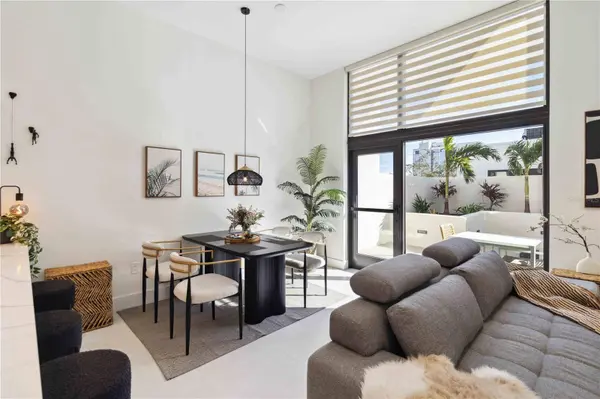 1558 4TH ST #208, Sarasota, FL 34236