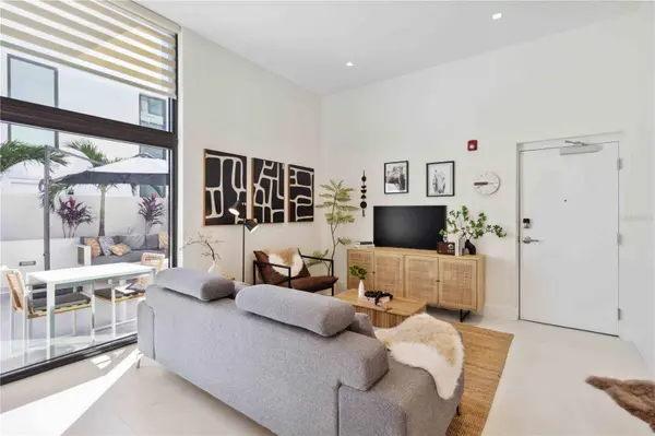 1558 4TH ST #208, Sarasota, FL 34236