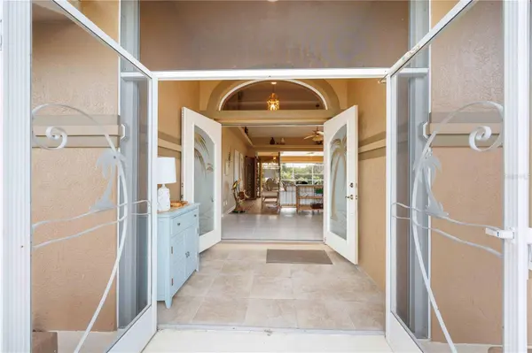 55 CLUBHOUSE DR, Rotonda West, FL 33947
