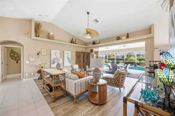 55 CLUBHOUSE DR, Rotonda West, FL 33947