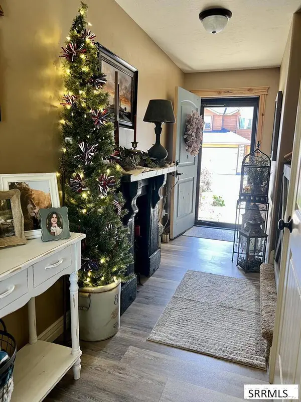 718 Valley Centre Drive, Driggs, ID 83422