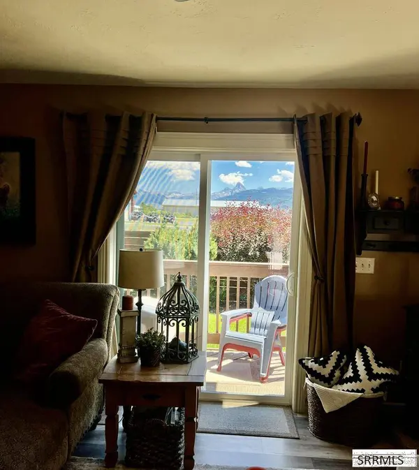 718 Valley Centre Drive, Driggs, ID 83422