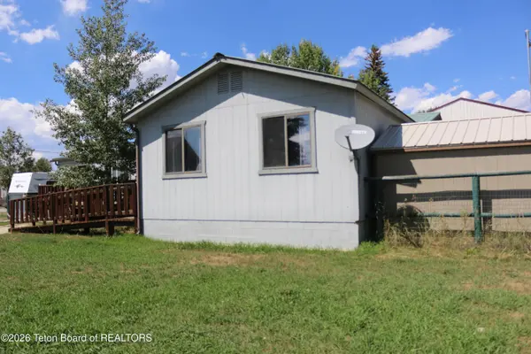 131 S JACKSON Avenue, Pinedale, WY 82941