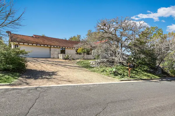 8526 Adirondack TRL, Austin, TX 78759