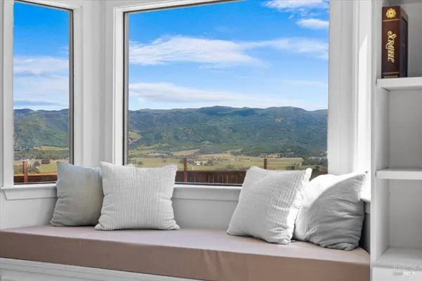 770 Canyon CT, Ukiah, CA 95482