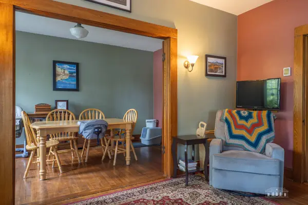 22 Winona AVE, Saranac Lake, NY 12983