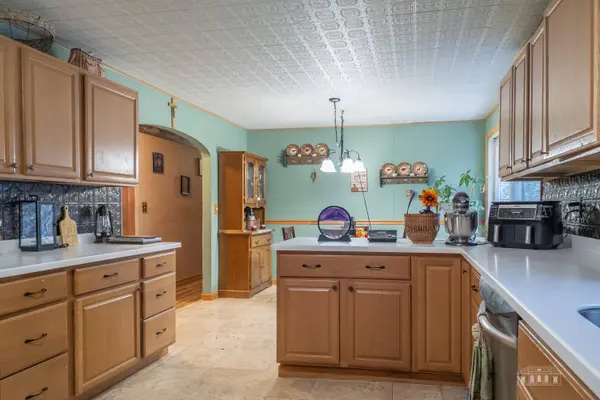 8 Pimstein AVE, Tupper Lake, NY 12986