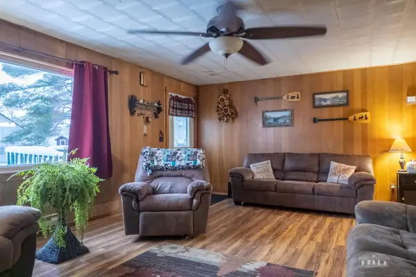 8 Pimstein AVE, Tupper Lake, NY 12986