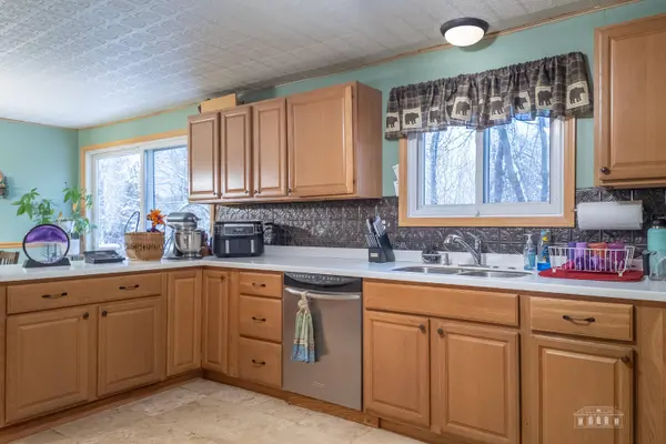 8 Pimstein AVE, Tupper Lake, NY 12986