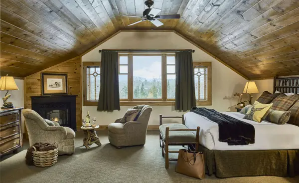 7 Whiteface Inn Ln #Unit 302, Int. 6, Lake Placid, NY 12946