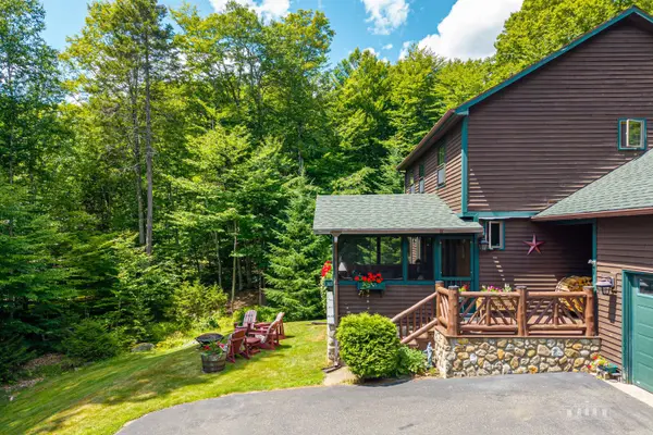 181 Whiteface Inn LN, Lake Placid, NY 12946