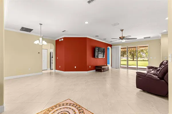 9365 SW 94TH LOOP, Ocala, FL 34481