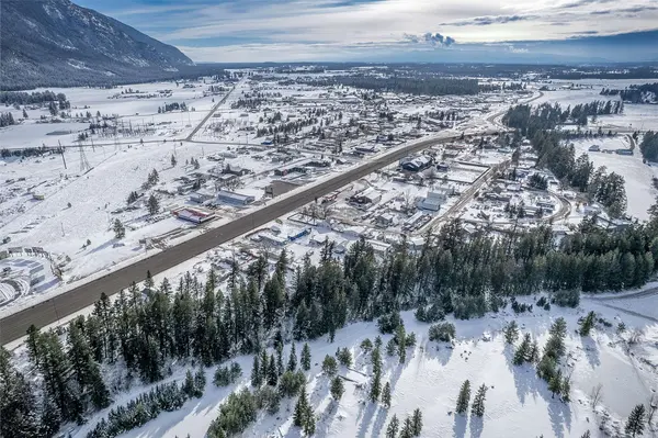 7386 Us Highway 2 E, Columbia Falls, MT 59912