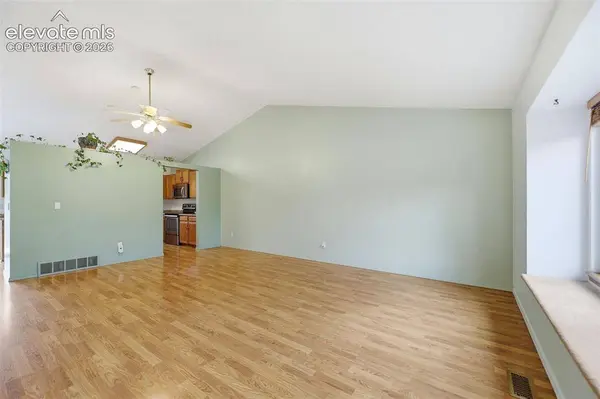 637 Trailcrest CT, Colorado Springs, CO 80906