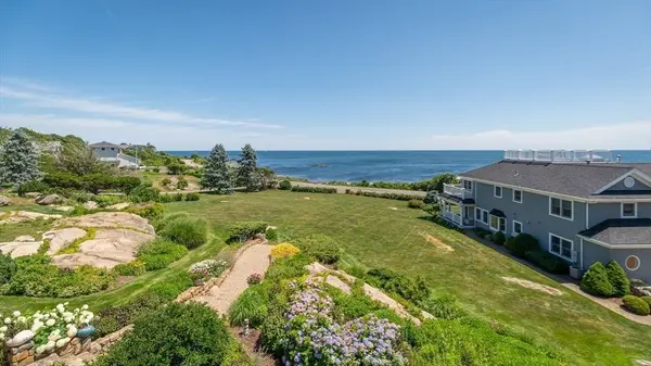 70 Grapevine Road #B, Gloucester, MA 01930