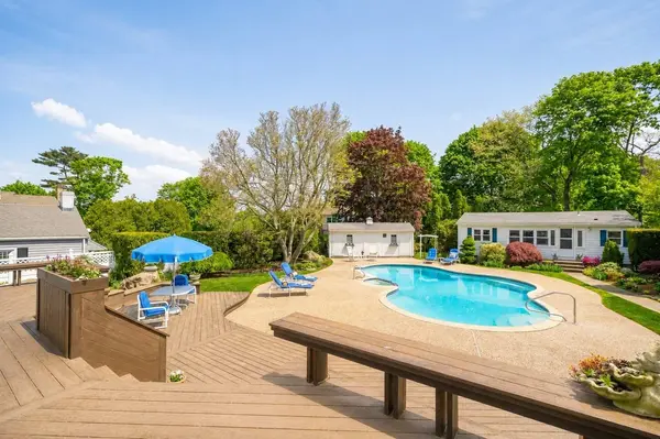 8 Atlantic Rd, Gloucester, MA 01930