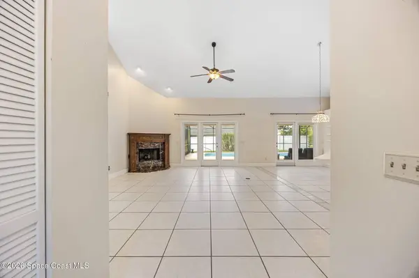 1301 Aventura WAY NE, Melbourne, FL 32940