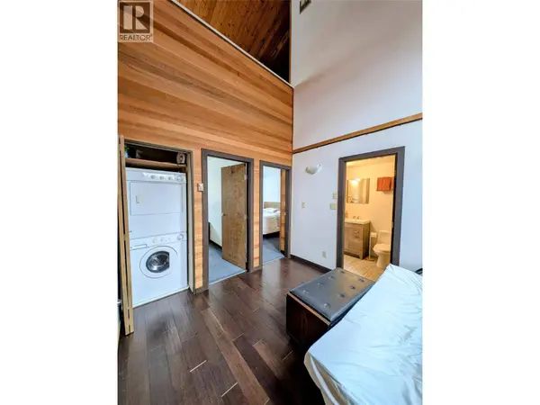 138 CLEARVIEW Road, Penticton, BC V0X1K0