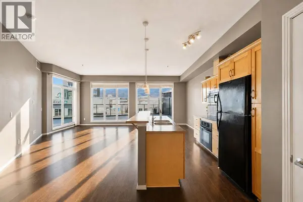 1327 St. Paul ST #102, Kelowna, BC V1Y2E2