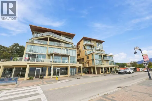 250 MARINA WAY #205, Penticton, BC V2A1H4