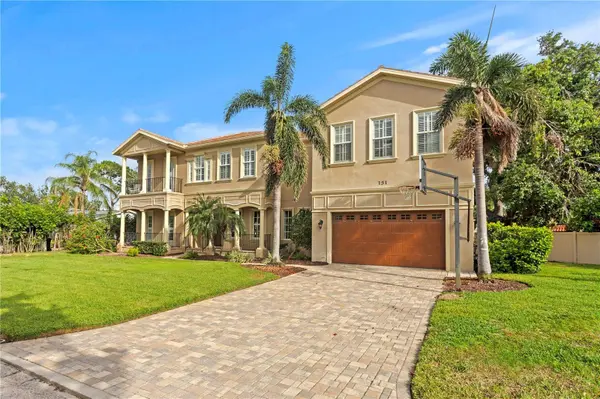 131 MIRAMAR BLVD NE, St Petersburg, FL 33704