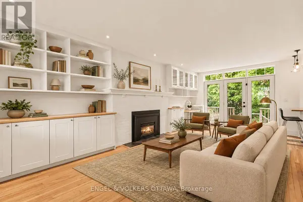 154 ACACIA AVENUE, Ottawa, ON K1M0R3