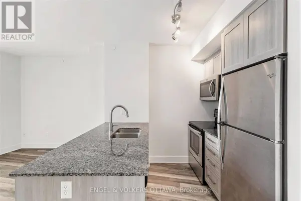 411 Mackay ST #516, Ottawa, ON K1M2C5