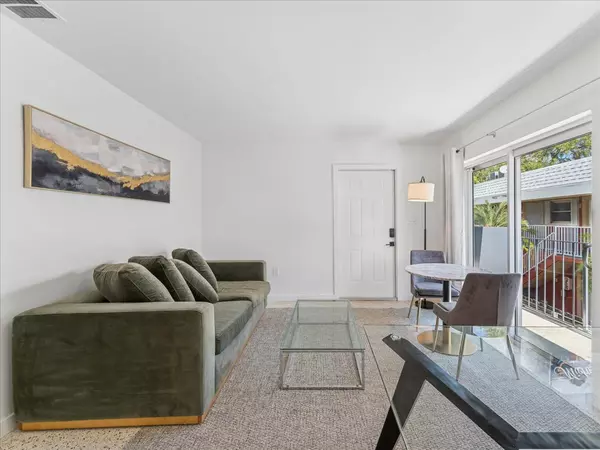 Miami, FL 33130-3909,421 SW 9th St