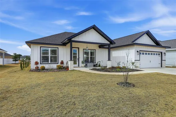 1922 SW 244 DR, Newberry, FL 32669