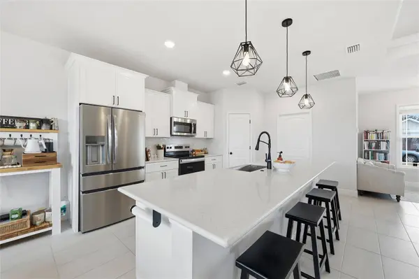 1922 SW 244 DR, Newberry, FL 32669