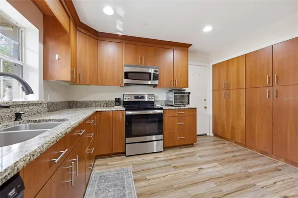 812 NW 36TH TER, Gainesville, FL 32605