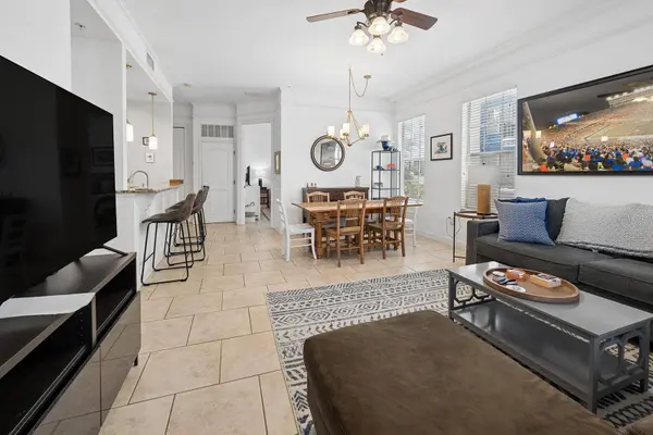 325 NW 14TH ST #205, Gainesville, FL 32603