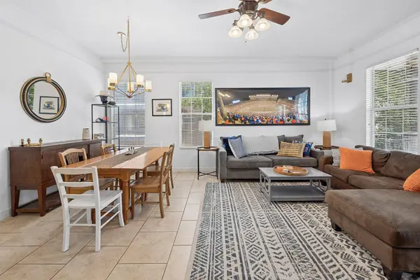 325 NW 14TH ST #205, Gainesville, FL 32603