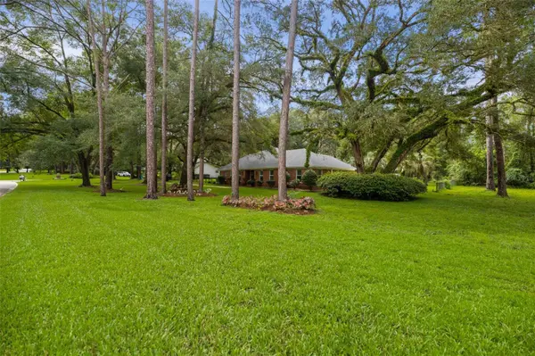 11207 NW 14TH AVE, Gainesville, FL 32606