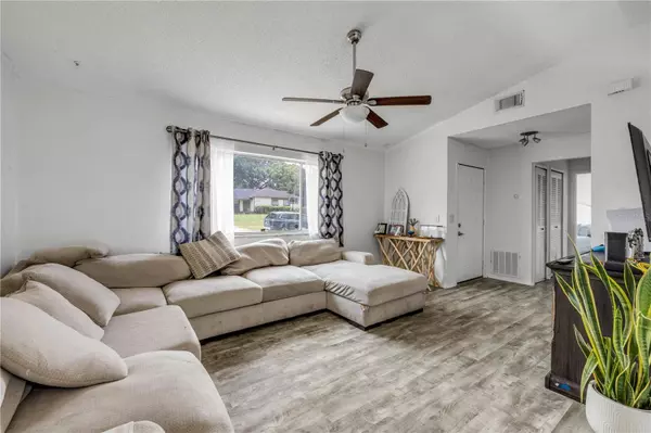 5325 BROKEN PINE CIR, Orlando, FL 32818