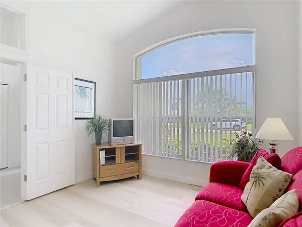 1809 FOROUGH CIR, Port Orange, FL 32128