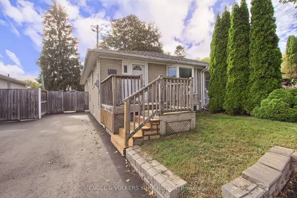 Newmarket, ON L3Y 2V7,106 Sheldon Avenue