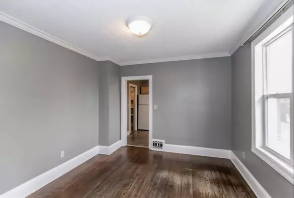 Barrie, ON L4M 3E3,23 Lount Street