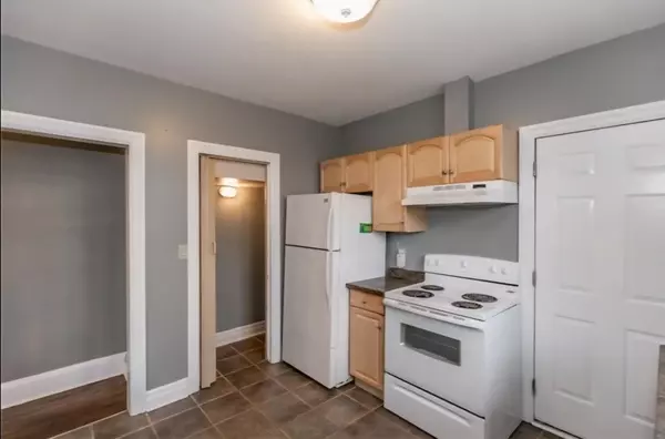 Barrie, ON L4M 3E3,23 Lount Street