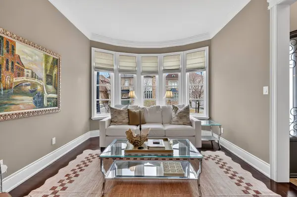 10 Silver Sterling CRES, Vaughan, ON L4H 4C5