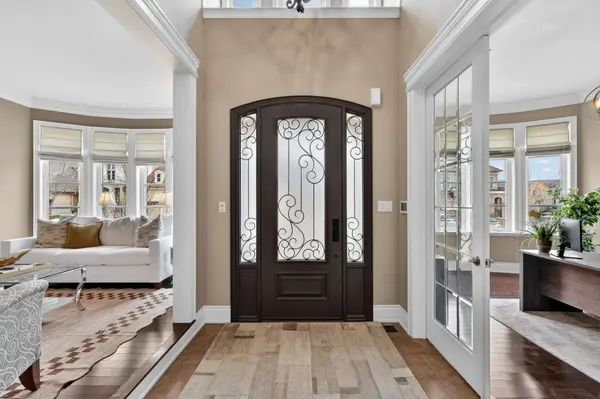 10 Silver Sterling CRES, Vaughan, ON L4H 4C5