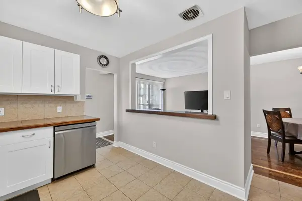 122 Septonne AVE, Newmarket, ON L3Y 2W3